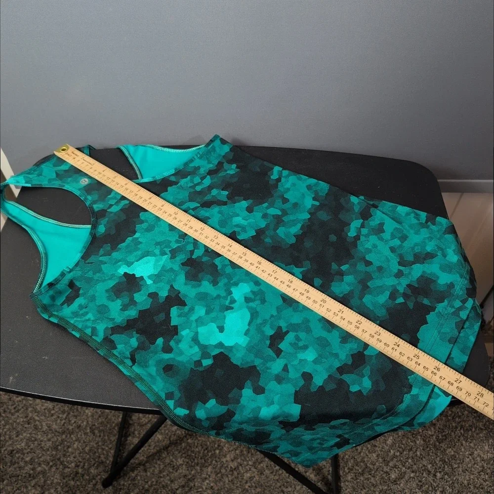 Lululemon 4-6 Cool Racerback Tank top Clouded Dreams Cosmic Teal Tight Fit Yoga